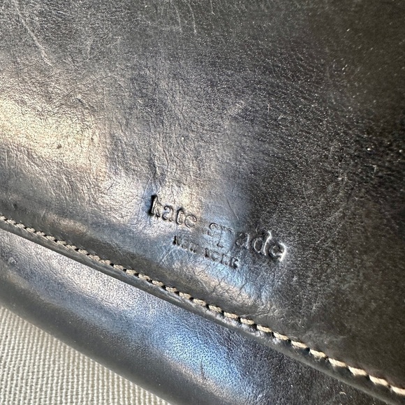 KATE SPADE,NEW YORK, AUTHENTIC,BLACK LEATHER SHOULDERBAG & MATCHING CLUTCH PURSE - Picture 9 of 16